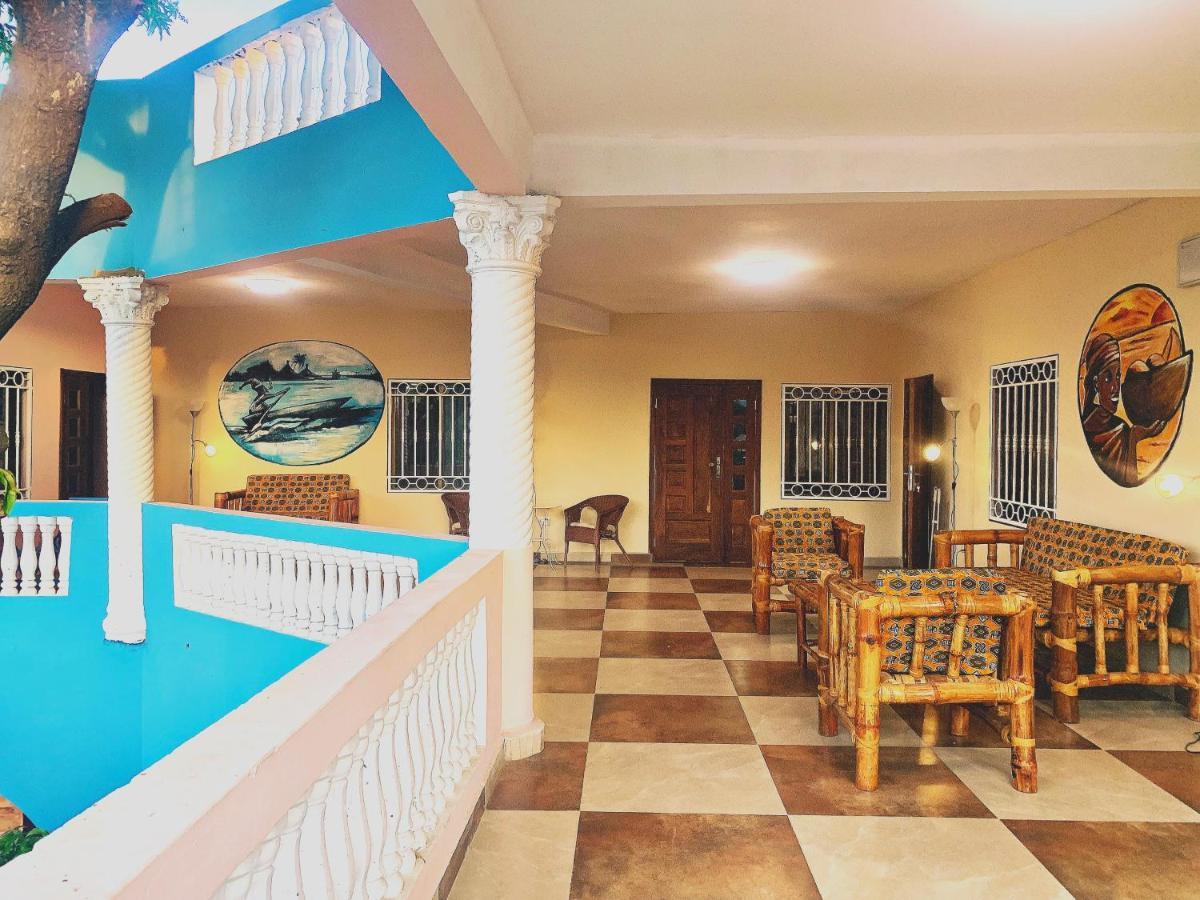 Bajo Kunda - Guesthouse โคโลลิ ภายนอก รูปภาพ