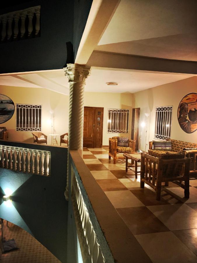 Bajo Kunda - Guesthouse โคโลลิ ภายนอก รูปภาพ